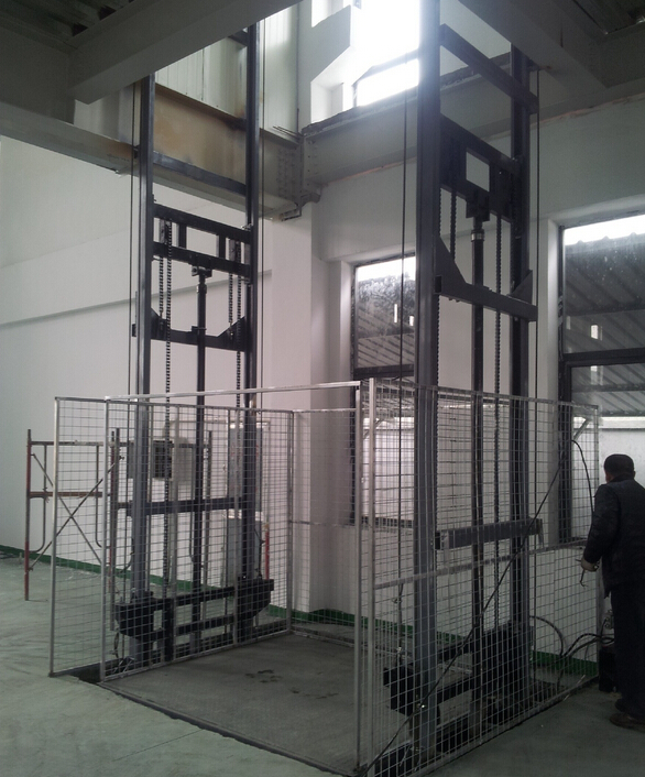 導(dǎo)軌式液壓升降貨梯 導(dǎo)軌式液壓升降貨梯