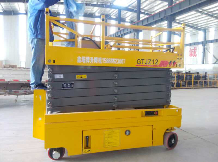 12米國產配置電動輪全自行式升降機 12米國產配置電動輪全自行式升降機
