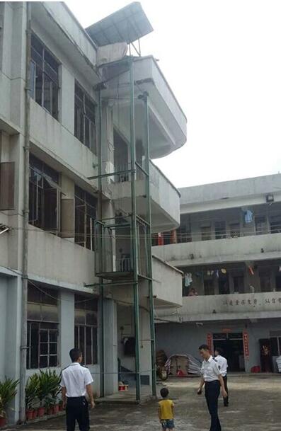 吊籠電動(dòng)葫蘆卷?yè)P(yáng)機(jī)簡(jiǎn)易升降機(jī) 吊籠電動(dòng)葫蘆卷?yè)P(yáng)機(jī)簡(jiǎn)易升降機(jī)