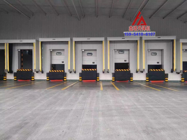 小型剪叉式升降機使用現場 小型剪叉式升降機使用現場