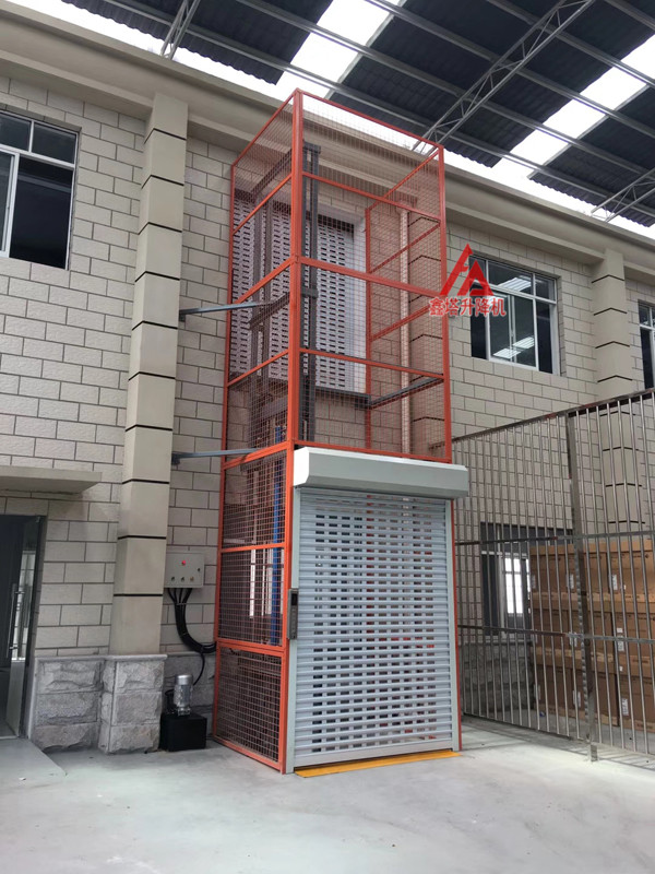 單跨導軌式升降機 單跨導軌式升降機